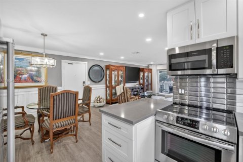 Купить кондоминиум в Форт-Лодердейл, Флорида 2 спальни, 111.48м2, № 2009763 - фото 27