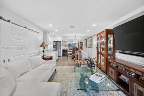 Купить кондоминиум в Форт-Лодердейл, Флорида 2 спальни, 111.48м2, № 2009763 - фото 21