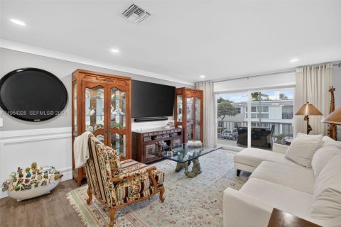 Купить кондоминиум в Форт-Лодердейл, Флорида 2 спальни, 111.48м2, № 2009763 - фото 16