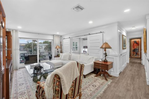 Купить кондоминиум в Форт-Лодердейл, Флорида 2 спальни, 111.48м2, № 2009763 - фото 4