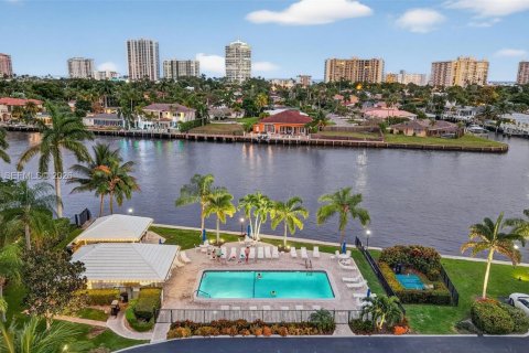 Купить кондоминиум в Форт-Лодердейл, Флорида 2 спальни, 111.48м2, № 2009763 - фото 3