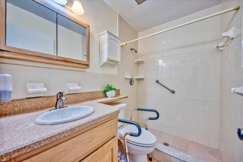 Купить кондоминиум в Клируотер, Флорида 5 комнат, 102.19м2, № 1904590 - фото 17