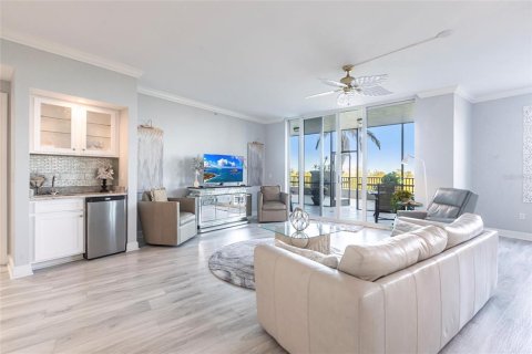 Condo in Punta Gorda, Florida, 3 bedrooms  № 2350220 - photo 5