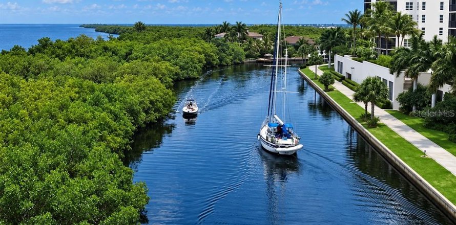 Condo in Punta Gorda, Florida, 3 bedrooms  № 2350220