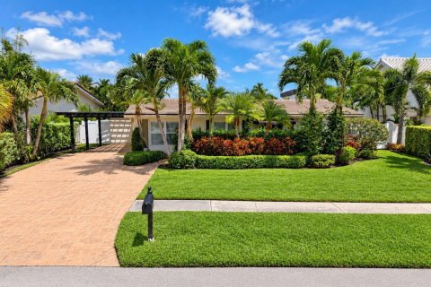 Villa ou maison à Lighthouse Point, Floride 3 chambres, 222.22 m2 № 2359894