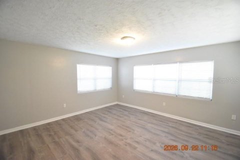 Villa ou maison à louer à Floral City, Floride: 3 chambres, 112.6 m2 № 2389107 - photo 2