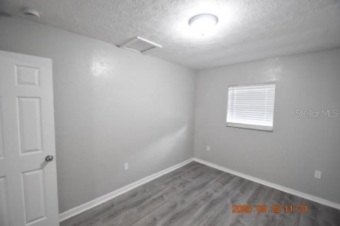 Villa ou maison à louer à Floral City, Floride: 3 chambres, 112.6 m2 № 2389107 - photo 11