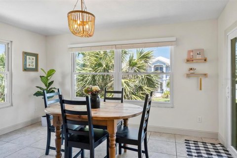 House in Palm Coast, Florida 4 bedrooms, 235.6 sq.m. № 1670606 - photo 26