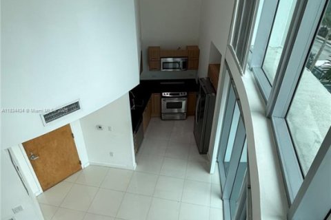 Condo in Miami, Florida, 2 bedrooms  № 1830519 - photo 11