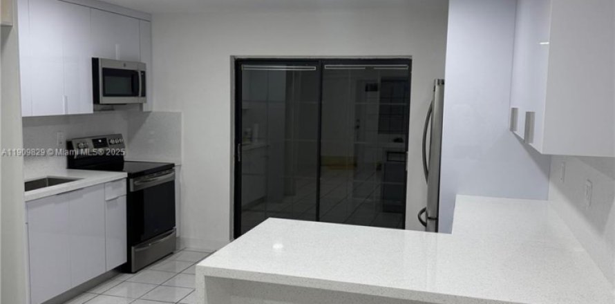 Villa ou maison à Miami, Floride 4 chambres, 234.86 m2 № 1966357