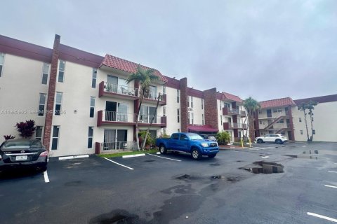 Купить кондоминиум в Майами, Флорида 1 спальня, 47.38м2, № 2049076 - фото 12