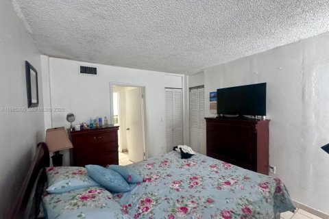 Купить кондоминиум в Майами, Флорида 1 спальня, 47.38м2, № 2049076 - фото 9