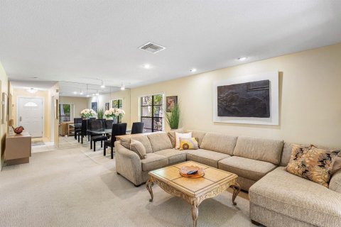 Condo in Boynton Beach, Florida, 2 bedrooms  № 2158334 - photo 10