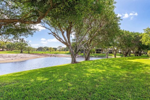 Condo in Boynton Beach, Florida, 2 bedrooms  № 2158334 - photo 30