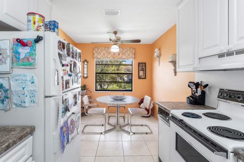 Condo in Boynton Beach, Florida, 2 bedrooms  № 2158334 - photo 12