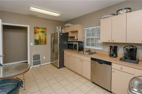 Propiedad comercial en alquiler en Lutz, Florida, 189.71 m2 № 1757783 - foto 15
