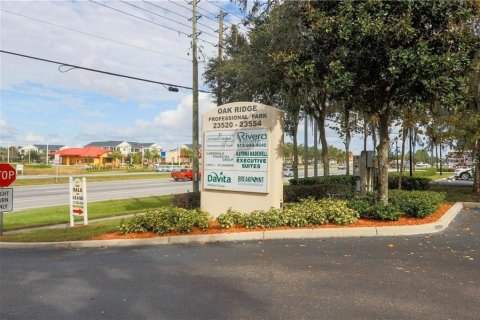 Propiedad comercial en alquiler en Lutz, Florida, 189.71 m2 № 1757783 - foto 26