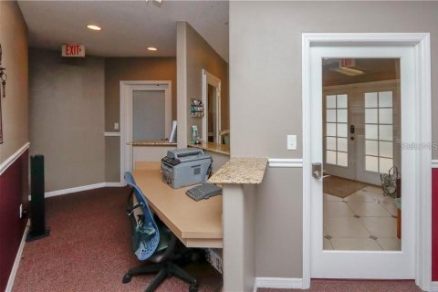 Propiedad comercial en alquiler en Lutz, Florida, 189.71 m2 № 1757783 - foto 7