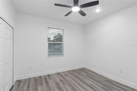 Villa ou maison à louer à Lakeland, Floride: 4 chambres, 183.76 m2 № 2291900 - photo 13