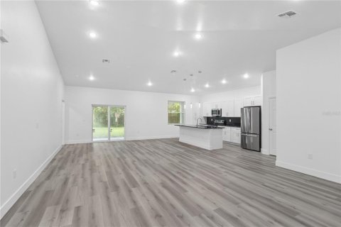 Villa ou maison à louer à Lakeland, Floride: 4 chambres, 183.76 m2 № 2291900 - photo 3