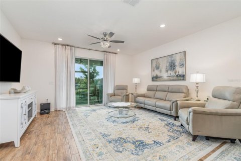 Casa en venta en Mount Dora, Florida, 3 dormitorios, 182.46 m2 № 1886059 - foto 23