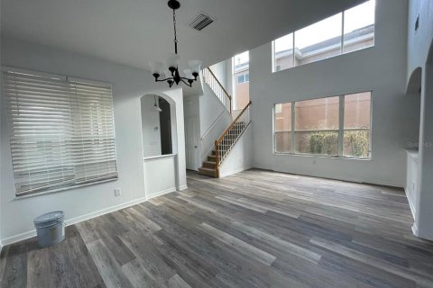 Casa en alquiler en Tampa, Florida, 4 dormitorios, 210.42 m2 № 1912308 - foto 5