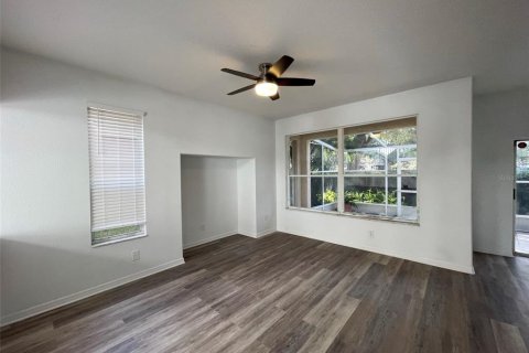Casa en alquiler en Tampa, Florida, 4 dormitorios, 210.42 m2 № 1912308 - foto 7