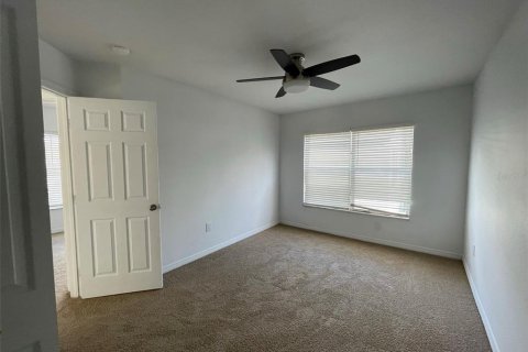 Casa en alquiler en Tampa, Florida, 4 dormitorios, 210.42 m2 № 1912308 - foto 12