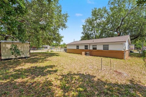 Casa en venta en Tampa, Florida, 4 dormitorios, 99.68 m2 № 2203271 - foto 25