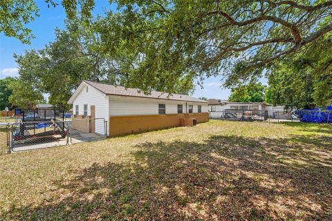 Casa en venta en Tampa, Florida, 4 dormitorios, 99.68 m2 № 2203271 - foto 4