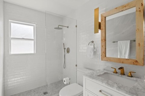 Casa en alquiler en Sarasota, Florida, 4 dormitorios, 144 m2 № 301859 - foto 29