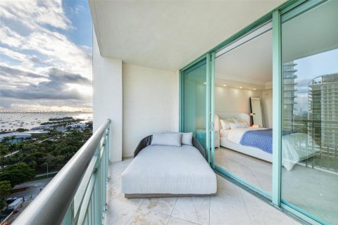 Купить кондоминиум в Майами, Флорида 2 спальни, 146.88м2, № 2048912 - фото 18