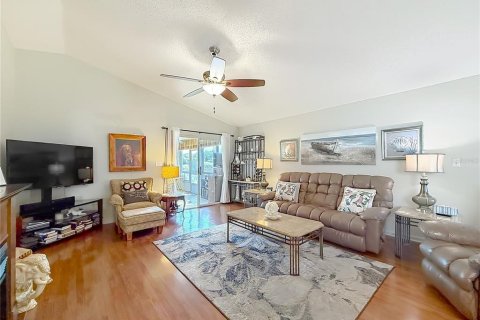 Villa ou maison à vendre à Leesburg, Floride: 2 chambres, 119.75 m2 № 2148640 - photo 13