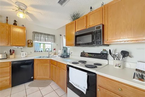 Villa ou maison à vendre à Leesburg, Floride: 2 chambres, 119.75 m2 № 2148640 - photo 7