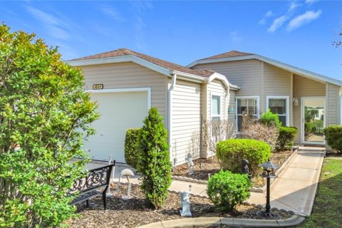 Villa ou maison à vendre à Leesburg, Floride: 2 chambres, 119.75 m2 № 2148640 - photo 2