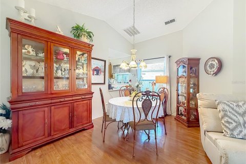 Villa ou maison à vendre à Leesburg, Floride: 2 chambres, 119.75 m2 № 2148640 - photo 11