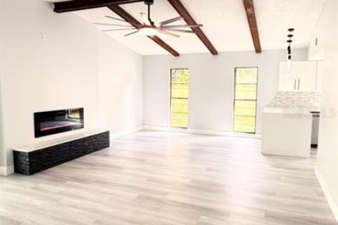 Villa ou maison à vendre à Brandon, Floride: 4 chambres, 159.7 m2 № 2401149 - photo 8