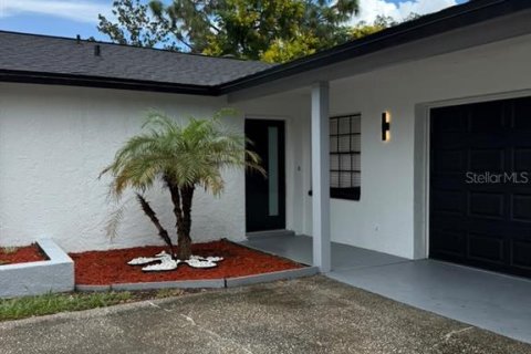 Villa ou maison à vendre à Brandon, Floride: 4 chambres, 159.7 m2 № 2401149 - photo 6
