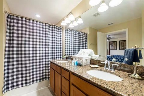 Townhouse in Kissimmee, Florida 4 bedrooms, 175.03 sq.m. № 2099374 - photo 17
