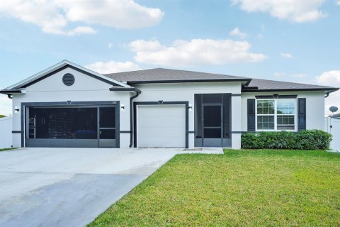 Villa ou maison à vendre à Port St. Lucie, Floride: 4 chambres, 191.94 m2 № 2083079 - photo 12