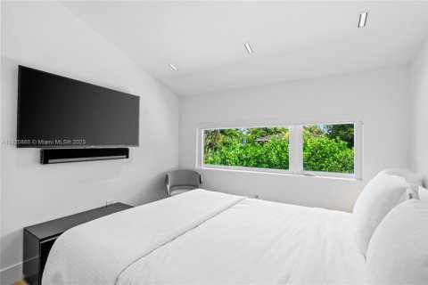 Купить виллу или дом в Серфсайд, Флорида 4 спальни, 210.61м2, № 1958449 - фото 20