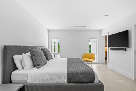 Купить виллу или дом в Серфсайд, Флорида 4 спальни, 210.61м2, № 1958449 - фото 13