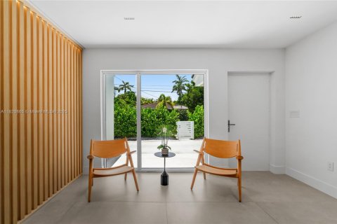 Купить виллу или дом в Серфсайд, Флорида 4 спальни, 210.61м2, № 1958449 - фото 4