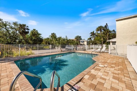 Copropriété à vendre à Sarasota, Floride: 2 chambres, 89.74 m2 № 2383715 - photo 3