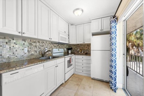 Copropriété à vendre à Sarasota, Floride: 2 chambres, 89.74 m2 № 2383715 - photo 27
