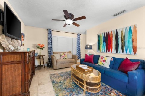 Copropriété à vendre à Sarasota, Floride: 2 chambres, 89.74 m2 № 2383715 - photo 18