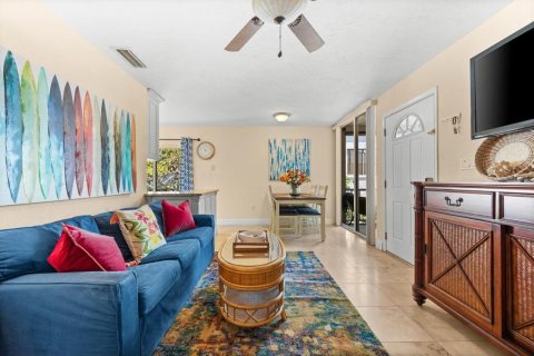 Copropriété à vendre à Sarasota, Floride: 2 chambres, 89.74 m2 № 2383715 - photo 24