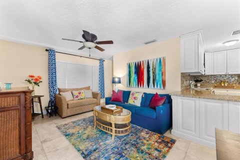 Copropriété à vendre à Sarasota, Floride: 2 chambres, 89.74 m2 № 2383715 - photo 21