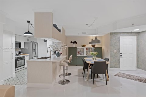 Condominio en venta en Sunny Isles Beach, Florida, 3 dormitorios, 117.43 m2 № 2183926 - foto 7