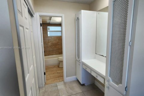 Copropriété à louer à Lauderhill, Floride: 2 chambres, 88.26 m2 № 1960801 - photo 10
